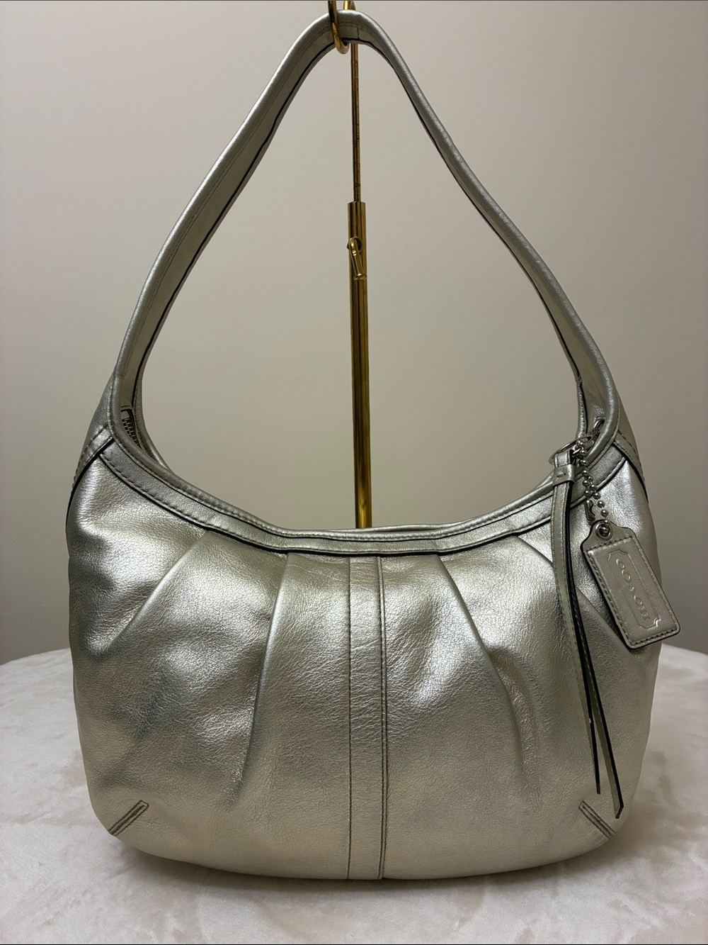 Coach Vintage Gold Leather  Pleated Shoulder Hobo Bag . Like new